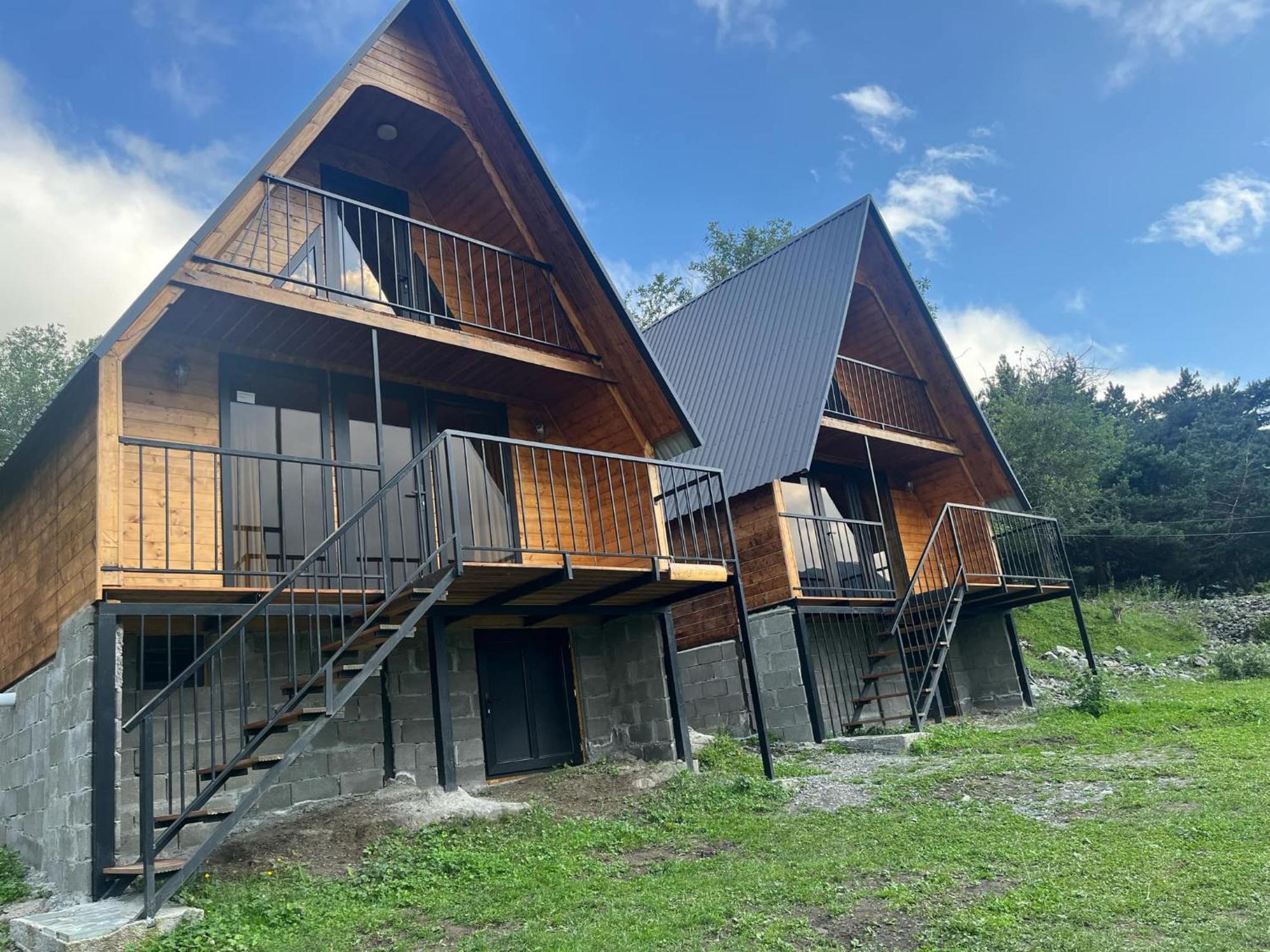 Cottage Paradise Kazbegi Eksteriør billede