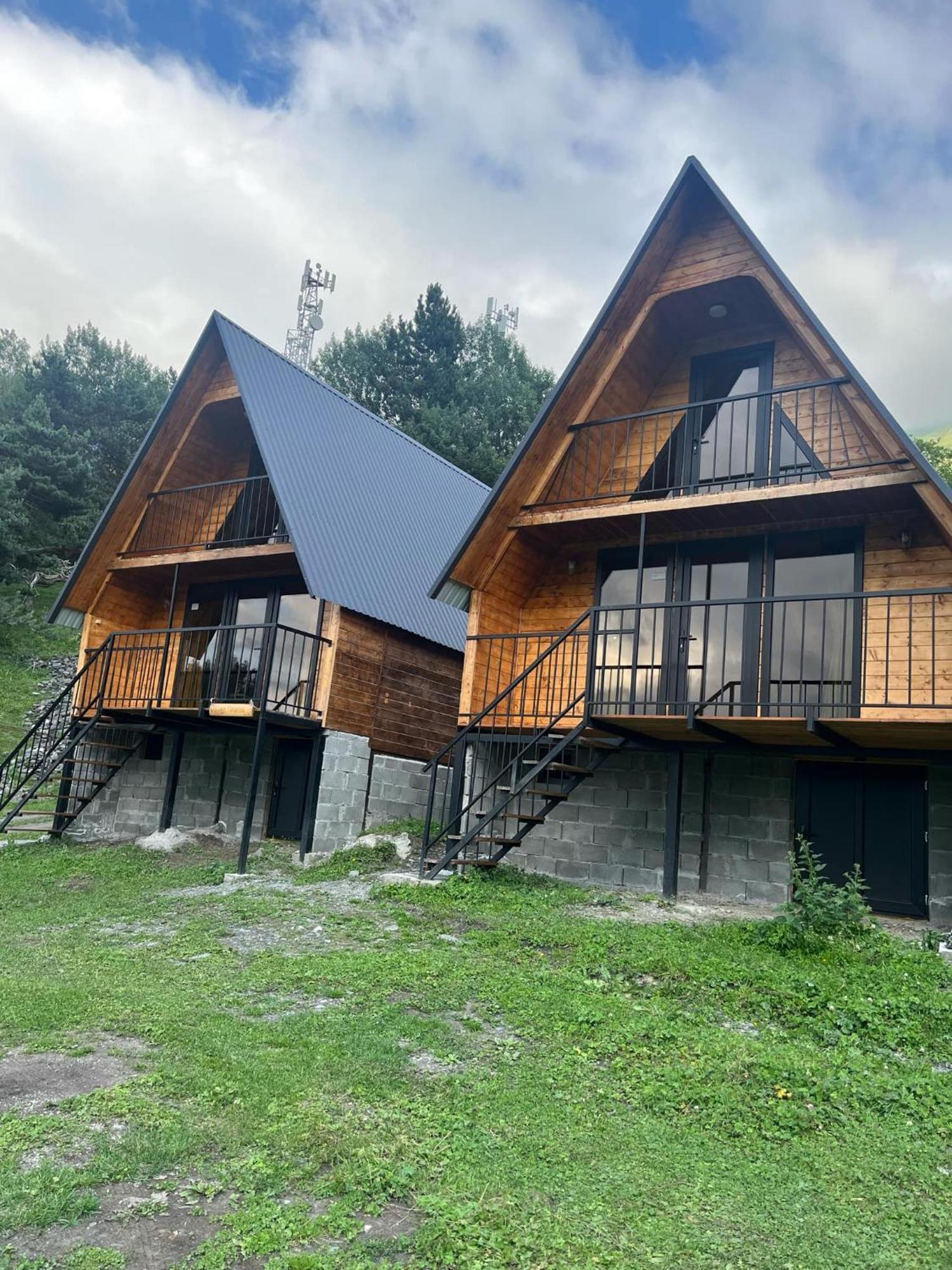 Cottage Paradise Kazbegi Eksteriør billede