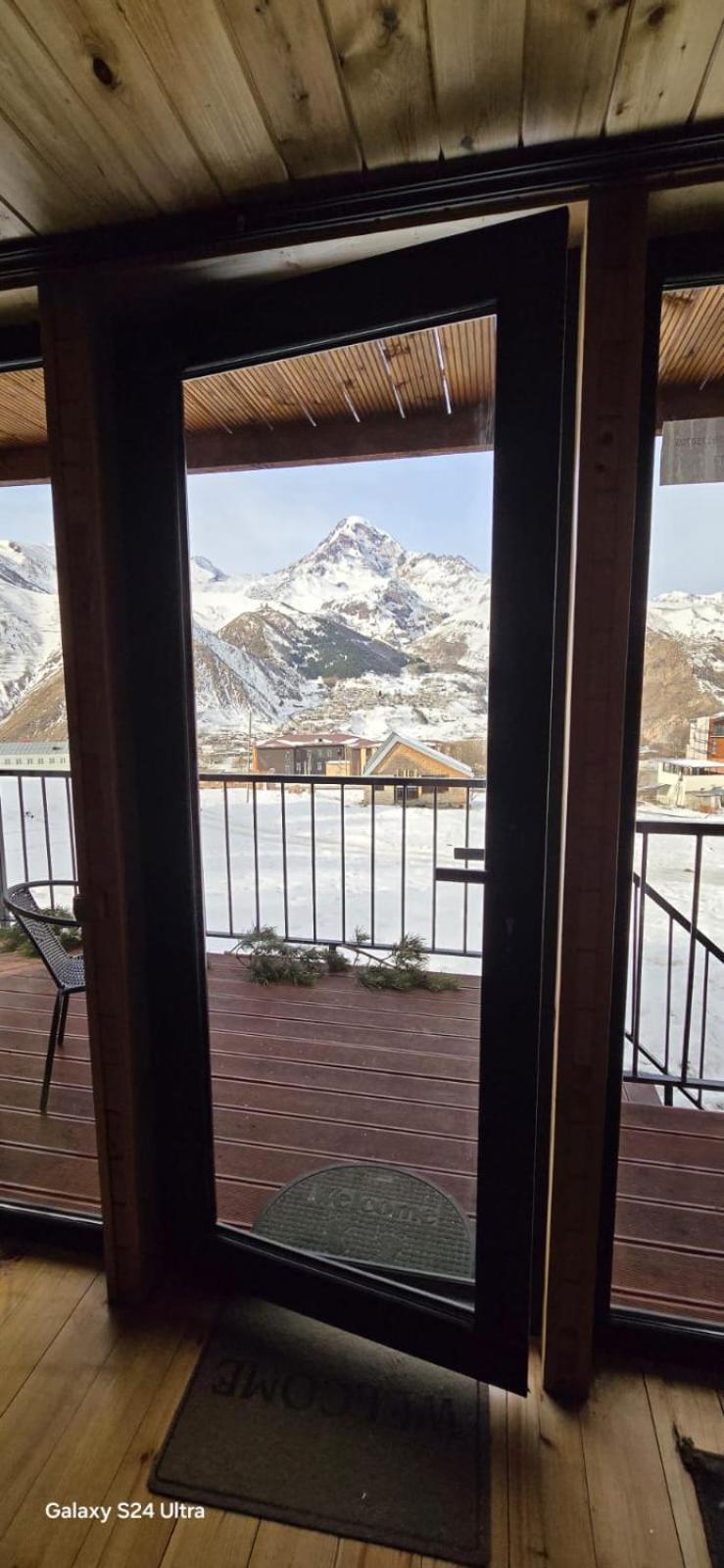 Cottage Paradise Kazbegi Eksteriør billede